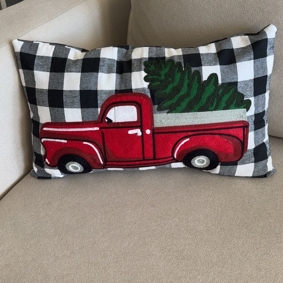 Set of two decorative holiday pillows - Picture 5 of 5